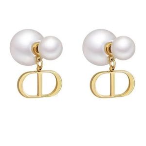Stylish Pearl Earrings